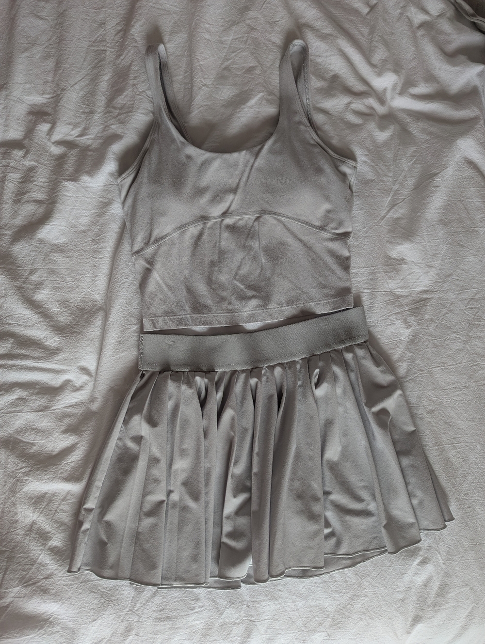 Aritzia TNA Tennis Micro Skort And Tank Top Light Grey Size S